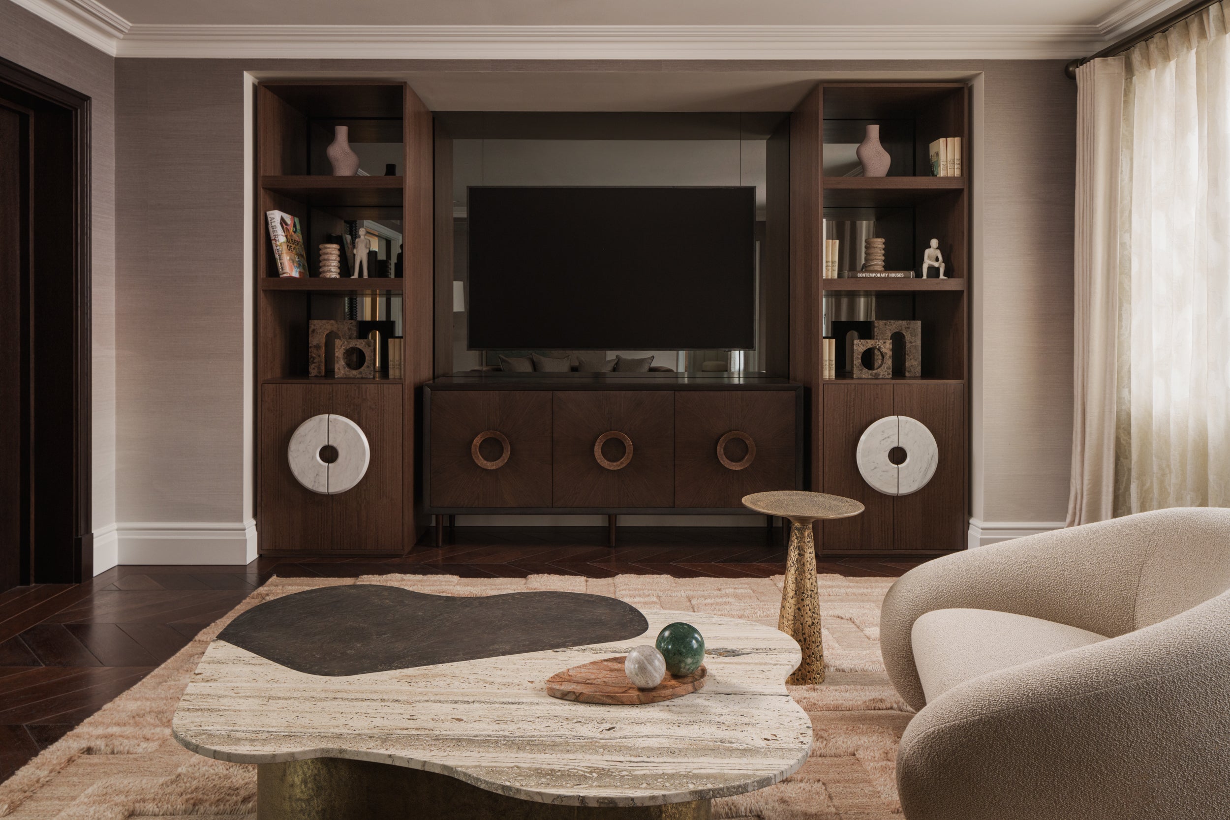 Knightsbridge Residence – Bergman Store